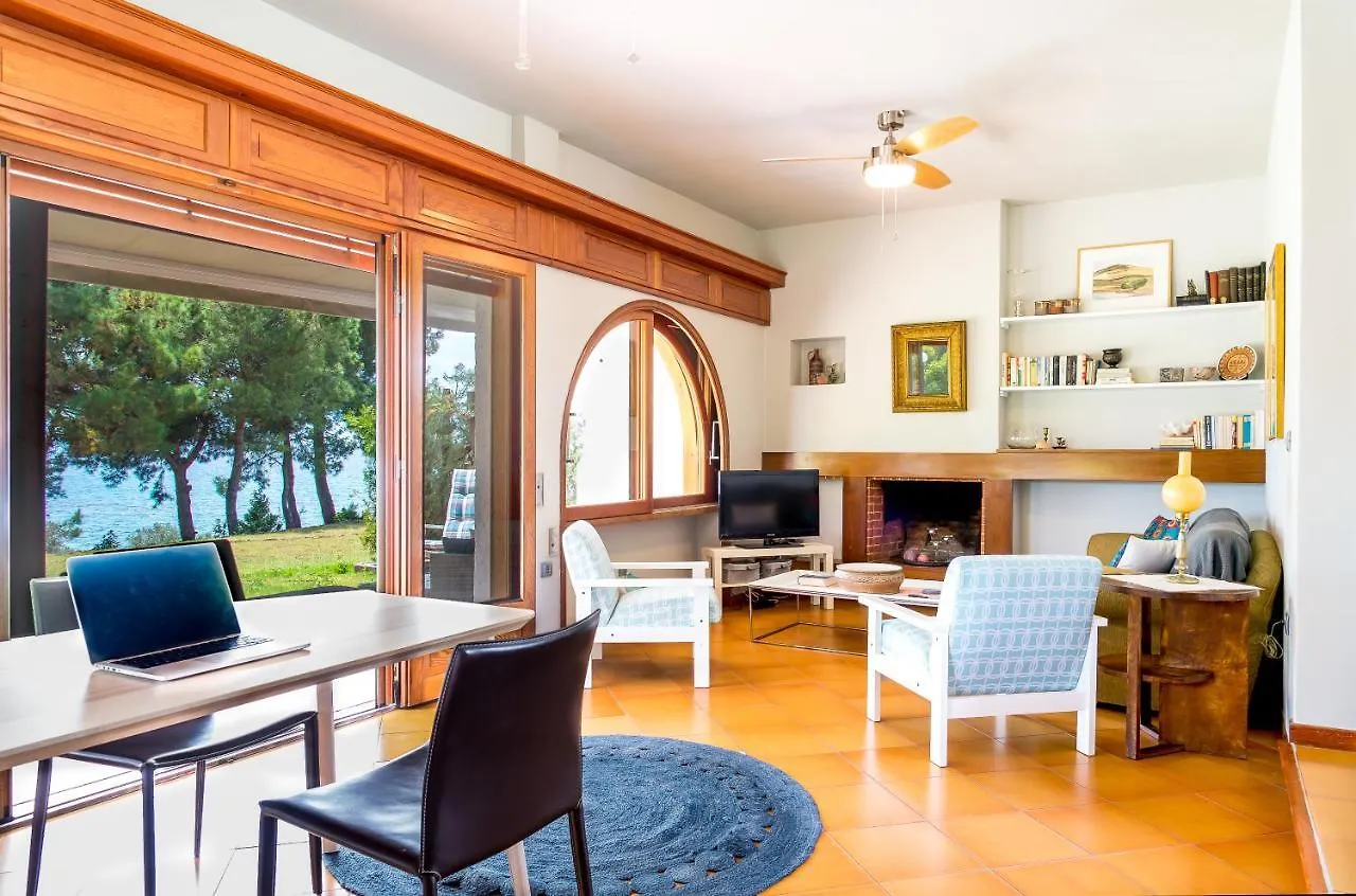 Summerday Villa Private Beach Nea Iraklia