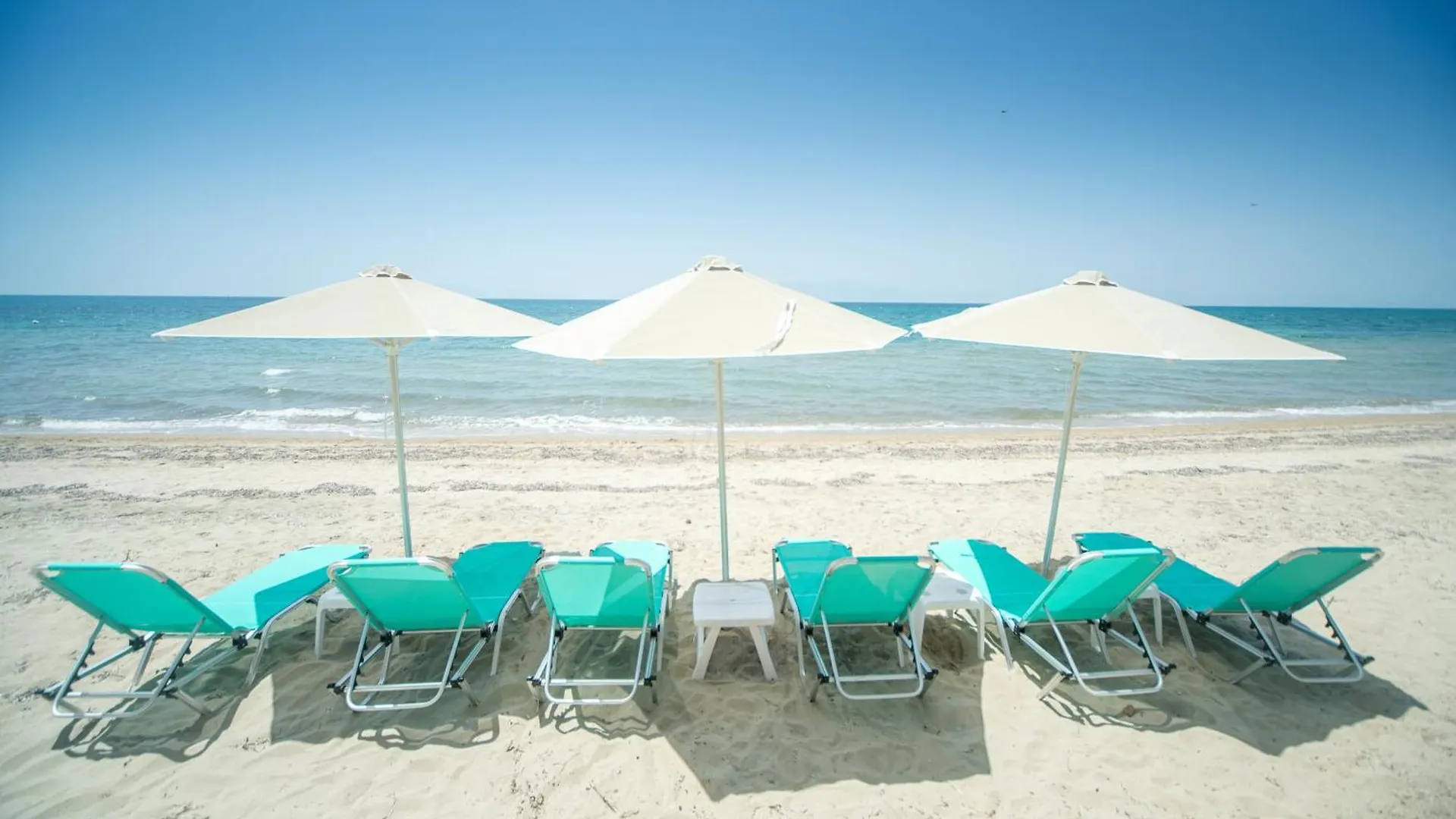 Summerday Villa Private Beach Nea Iraklia