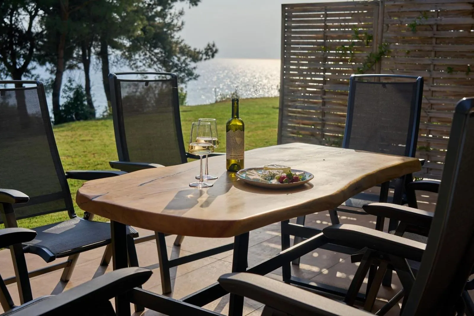 Summerday Villa Private Beach نيا إيراكليا اليونان