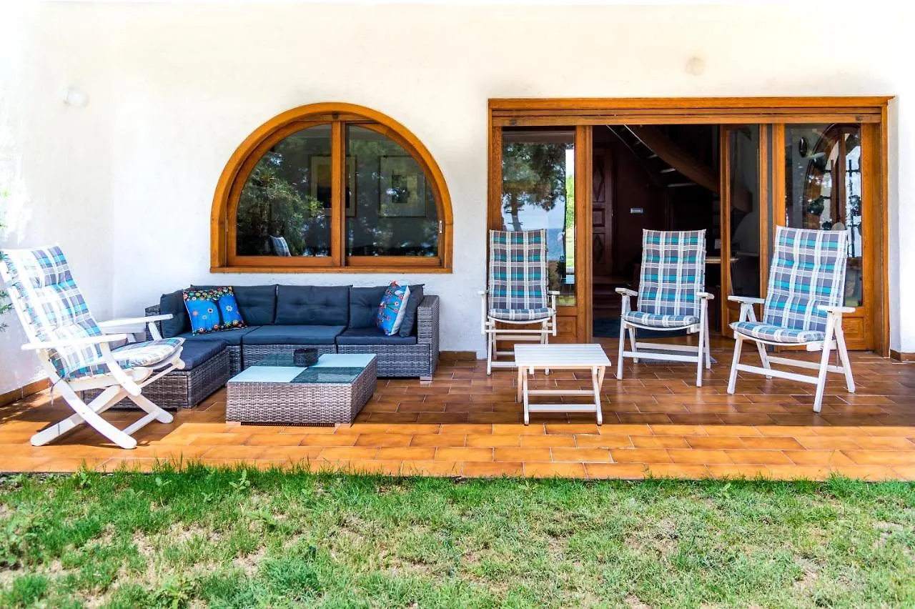 Summerday Villa Private Beach نيا إيراكليا اليونان